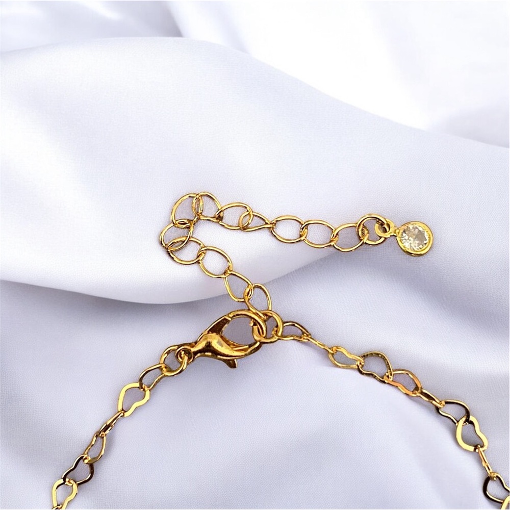 Women’s 14k gold plated heart 6.5 inch bracelet with 2 inch extender - Picture 4 of 5